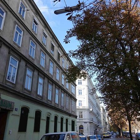 Studio u Parkplatz, zentrale Ruhelage neben Grünoase Apartamento Viena Exterior foto